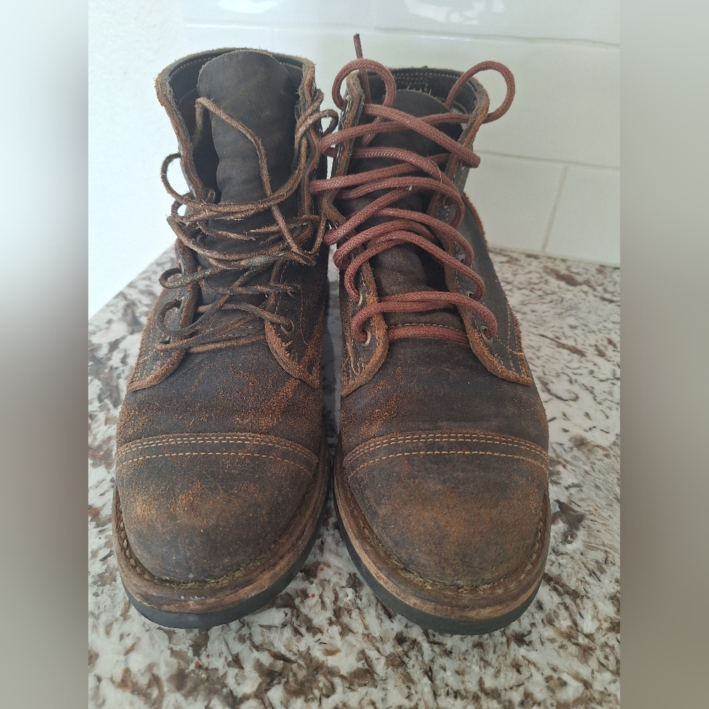Truman waxed flesh boots 7D
